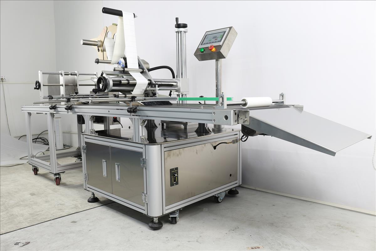 不干膠貼標(biāo)機(jī)種類有哪些？